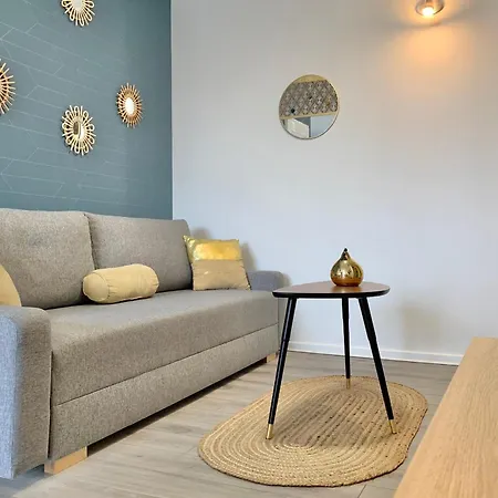 #bn The Blue Song Marcelin Berthelot Tramway Apartment