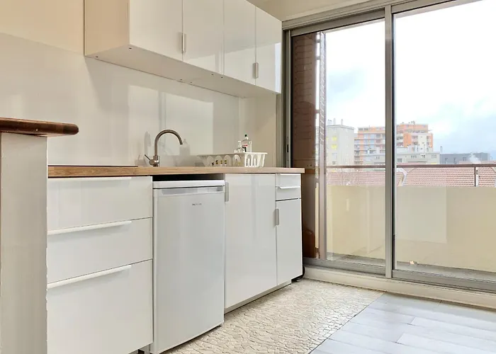 #bn The Blue Song Marcelin Berthelot Tramway * グルノーブル