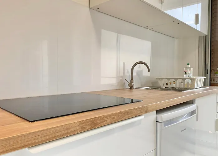 アパート #bn The Blue Song Marcelin Berthelot Tramway