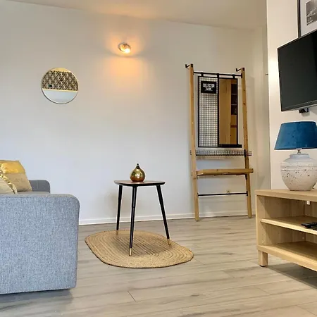 #bn The Blue Song Marcelin Berthelot Tramway Apartamento